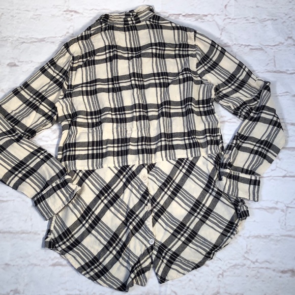Lucky Brand Plaid flannel top tunic Size Small Black White Button down Soft - Picture 4 of 9